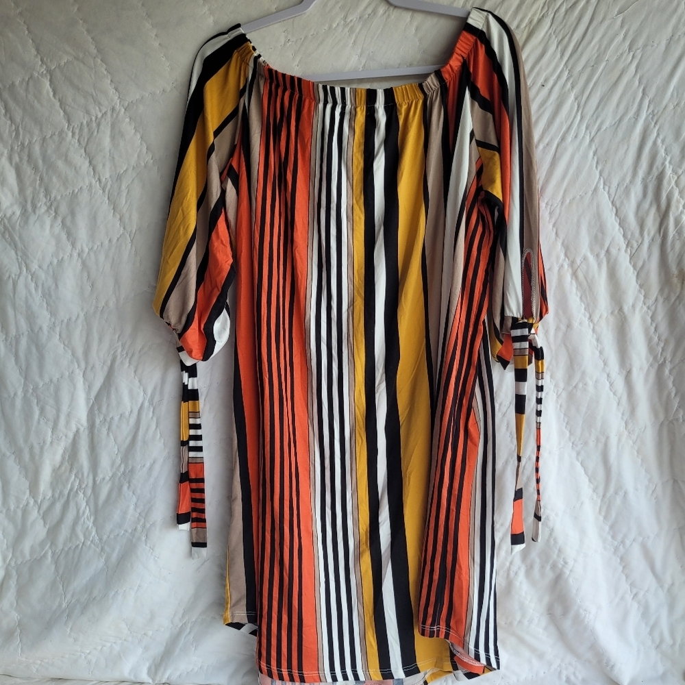 Absolutely Love It Womens Top Or Short Dress Size 2X off the shoulder - Picture 4 of 4